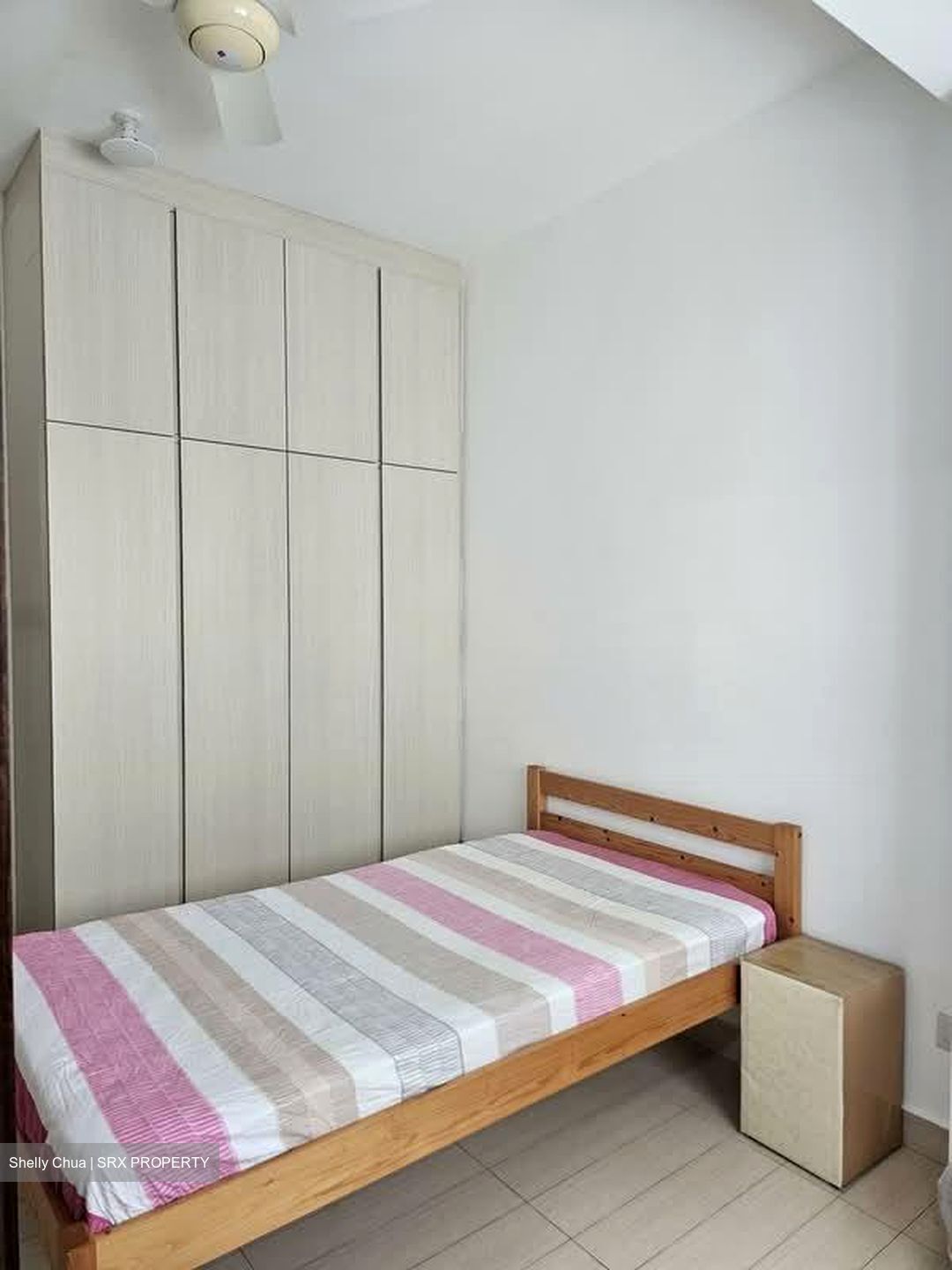 Pebble Lane (D15), Terrace #588890391